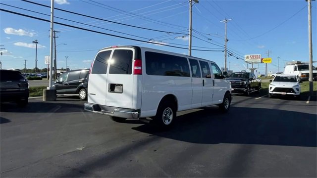 Used 2020 Chevrolet Express 3500 LT w/ LT Preferred Equipment Group image 8