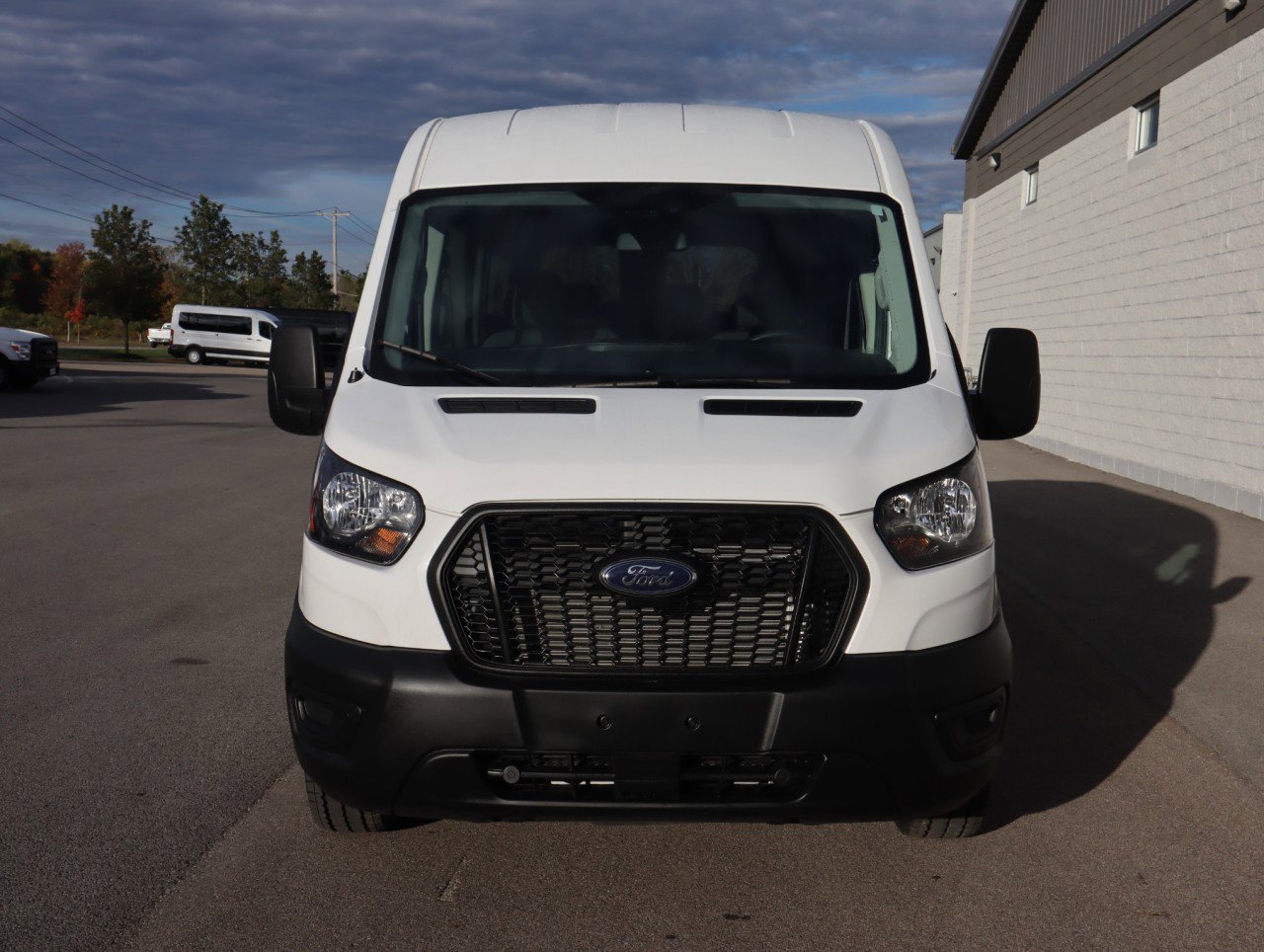 Used 2024 Ford Transit 350 XL image 2