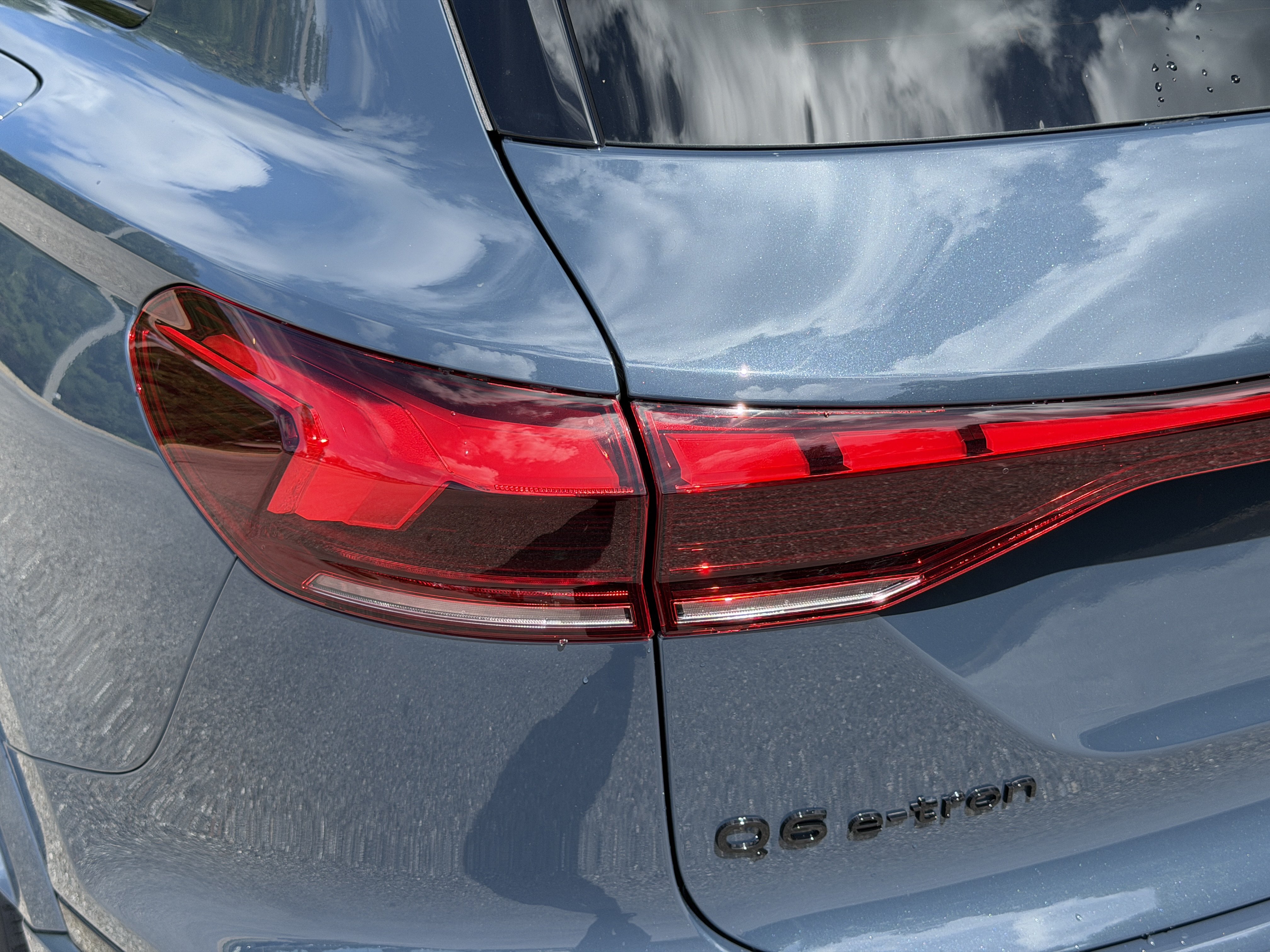 New 2027 Audi Q6 e-tron Premium Plus AWD/4WD image 10
