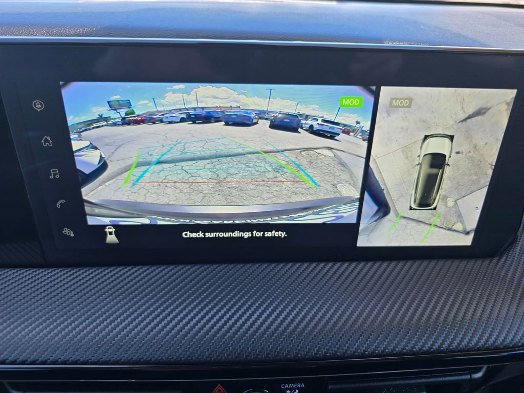 Used 2025 Nissan Kicks SR image 16