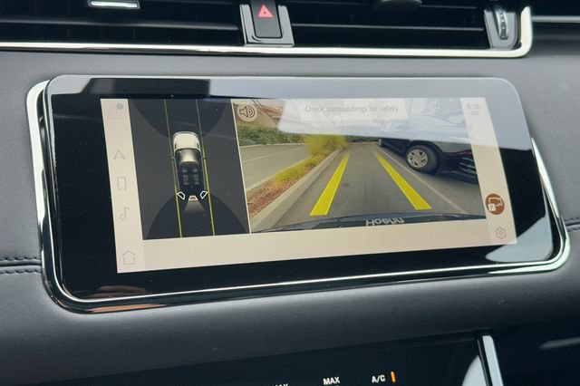 Certified 2023 Land Rover Range Rover Evoque R-Dynamic SE AWD/4WD image 19