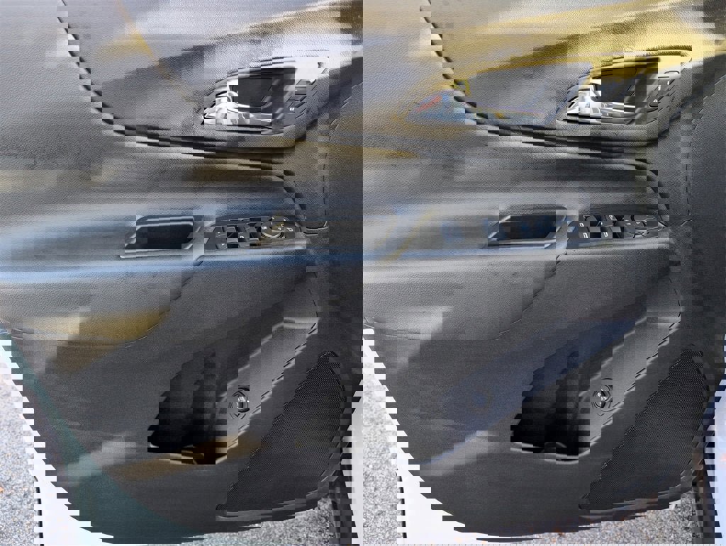 Certified 2023 Chevrolet Equinox LT image 11