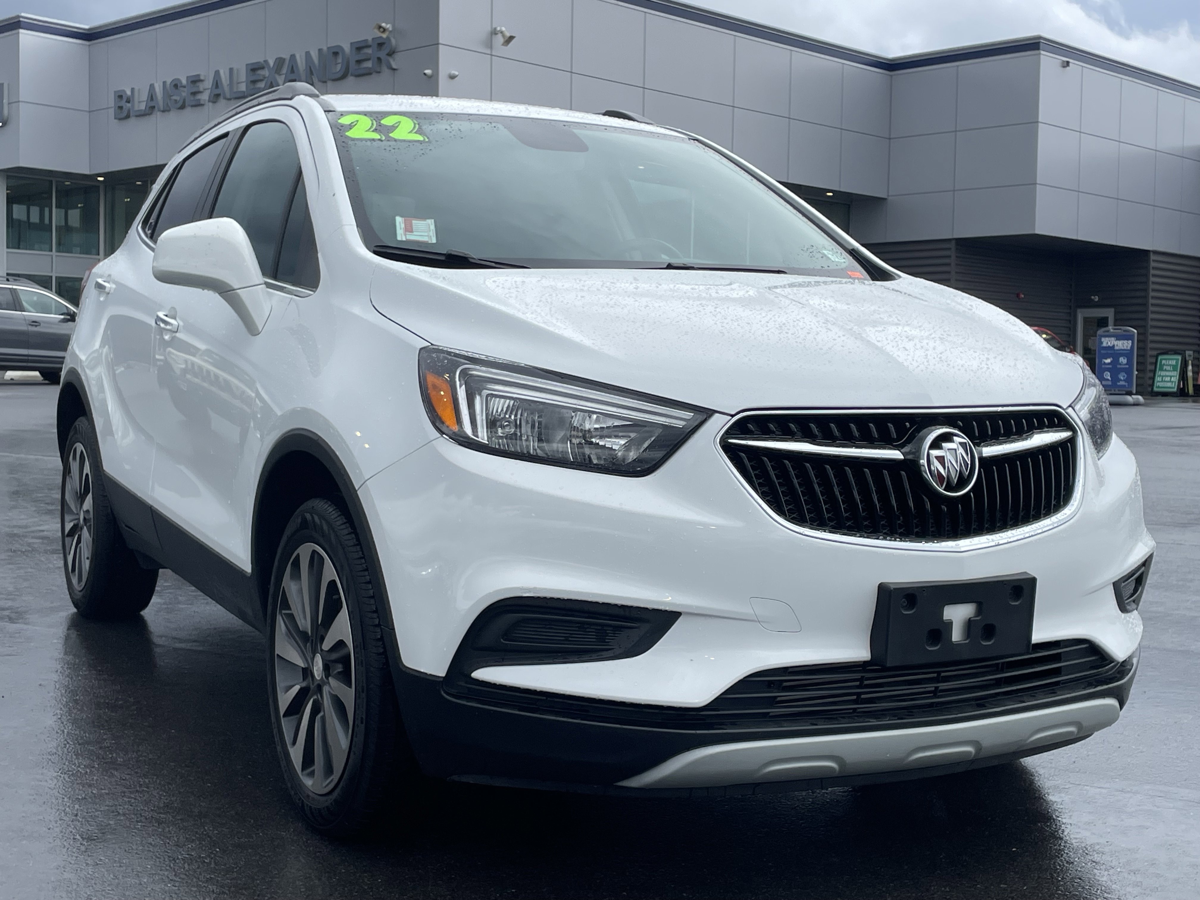 Used 2022 Buick Encore Preferred w/ Safety Package image 1