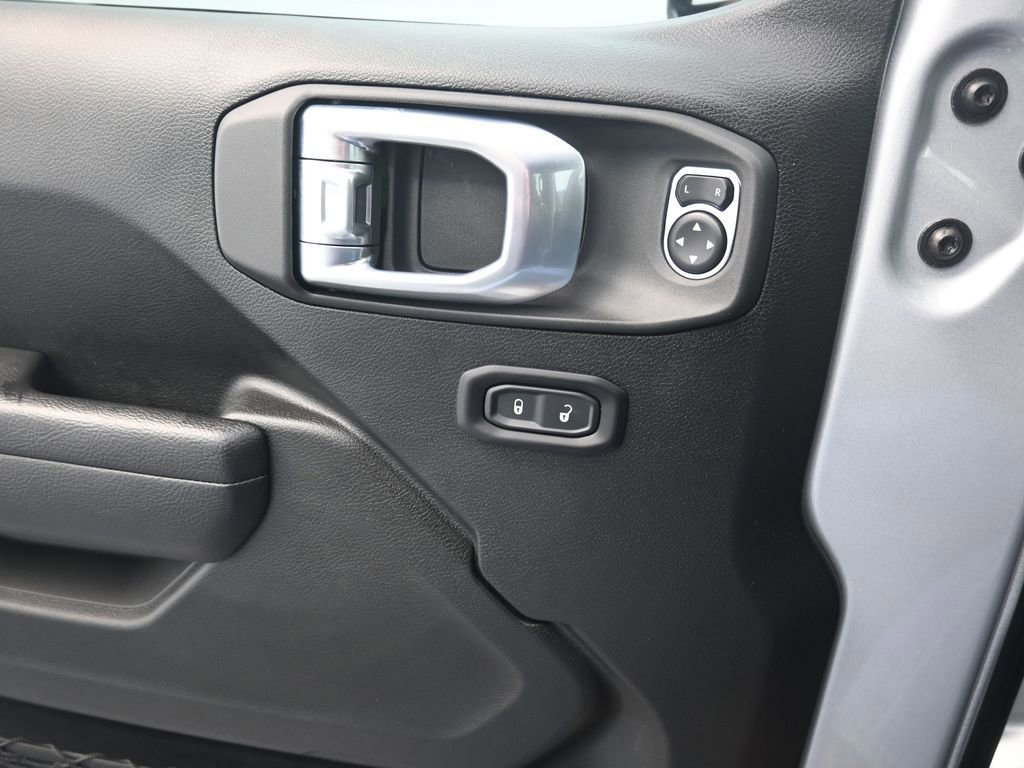 Used 2024 Jeep Wrangler Sport S image 15