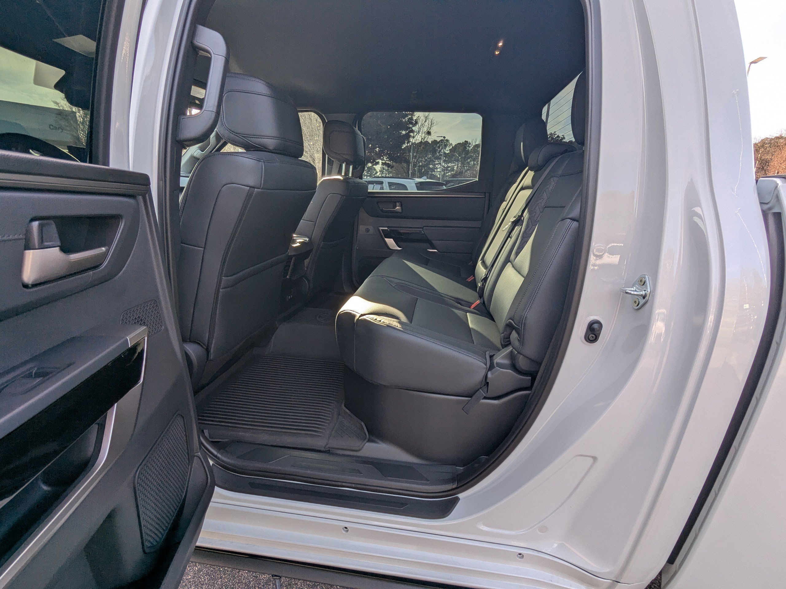 Used 2025 Toyota Tundra Limited image 10