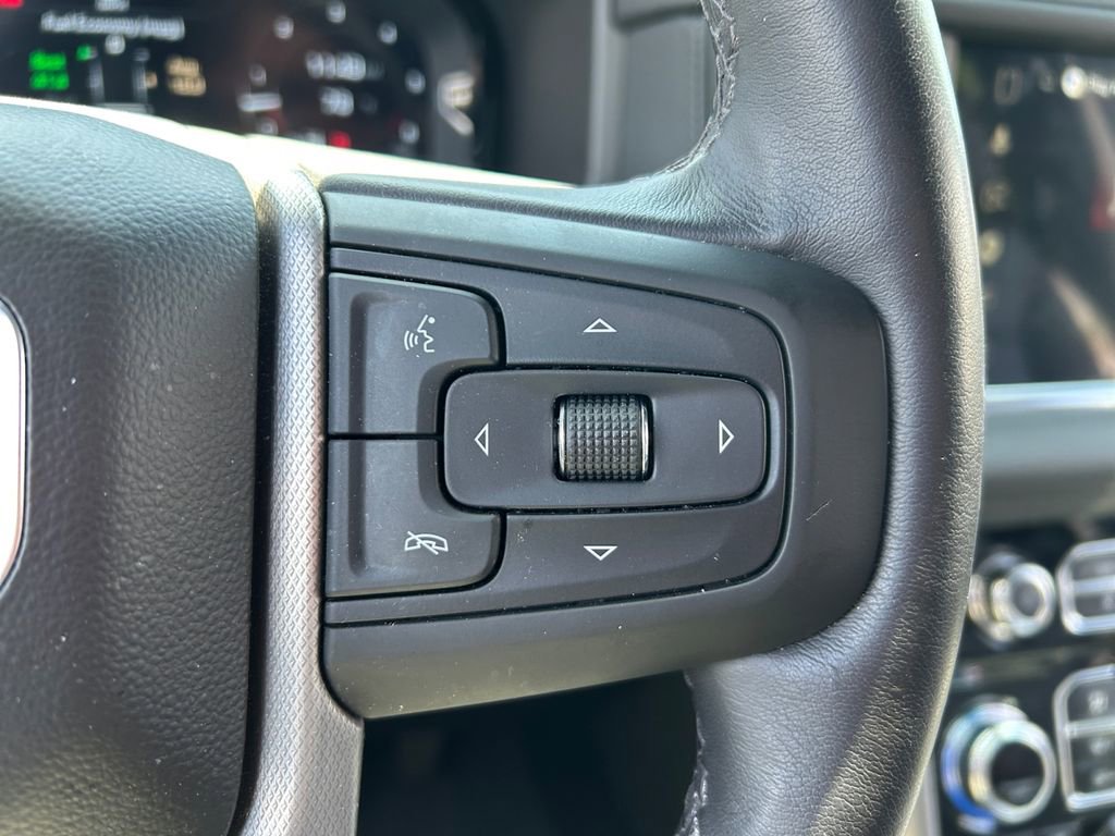 Used 2024 GMC Yukon XL Denali w/ Advanced Technology Package AWD/4WD image 19