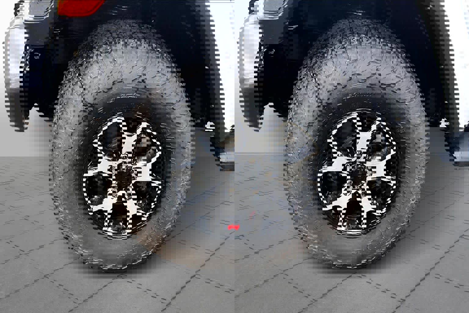 Used 2021 Jeep Wrangler Unlimited Sahara w/ LED Lighting Group image 10