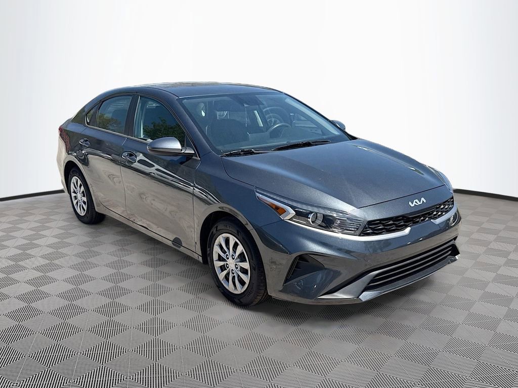 Used 2024 Kia Forte LX FWD image 4