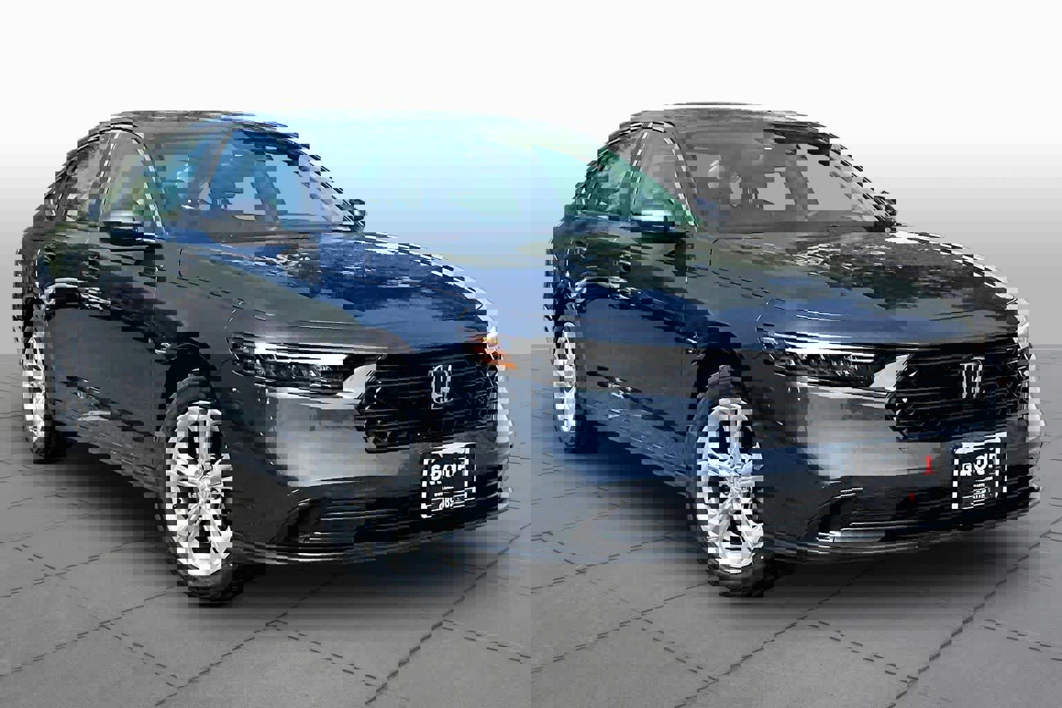 Used 2023 Honda Accord LX image 3