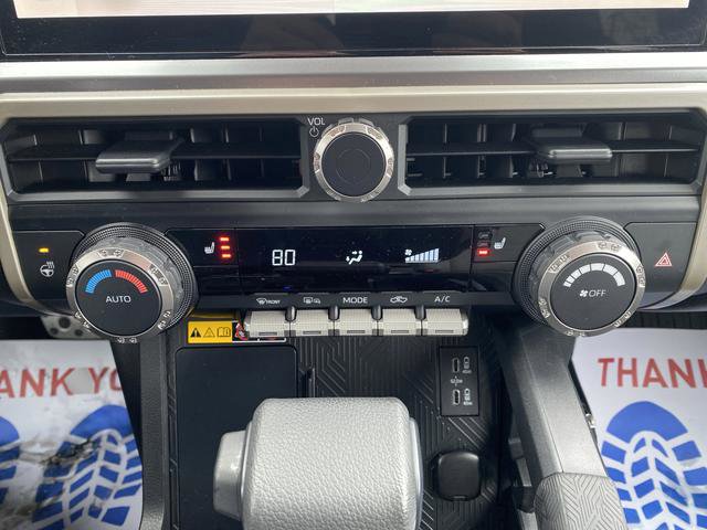 Used 2025 Toyota Tacoma TRD Sport w/ TRD Sport Upgrade Package image 20