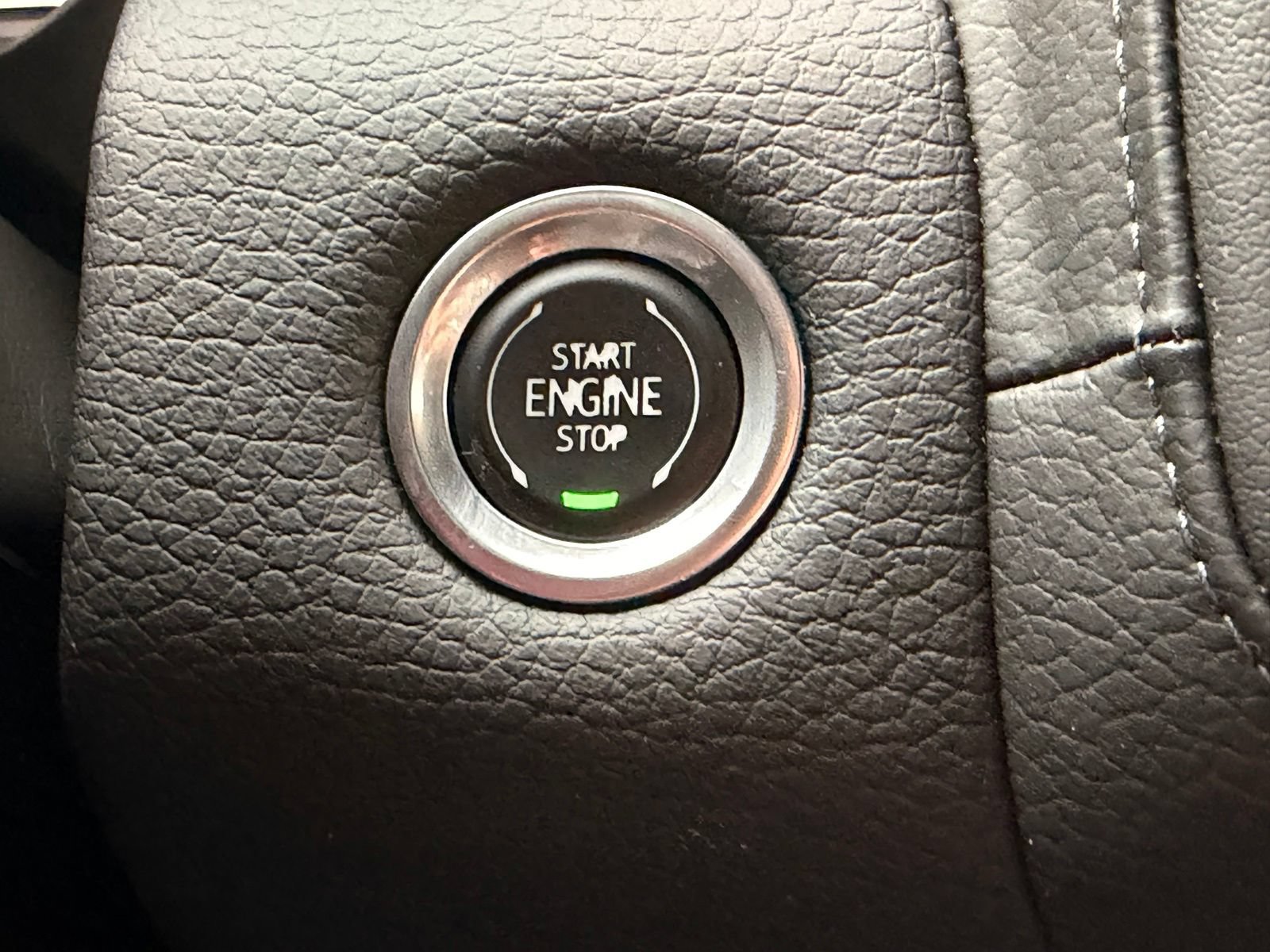 Used 2024 GMC Yukon Denali AWD/4WD image 27