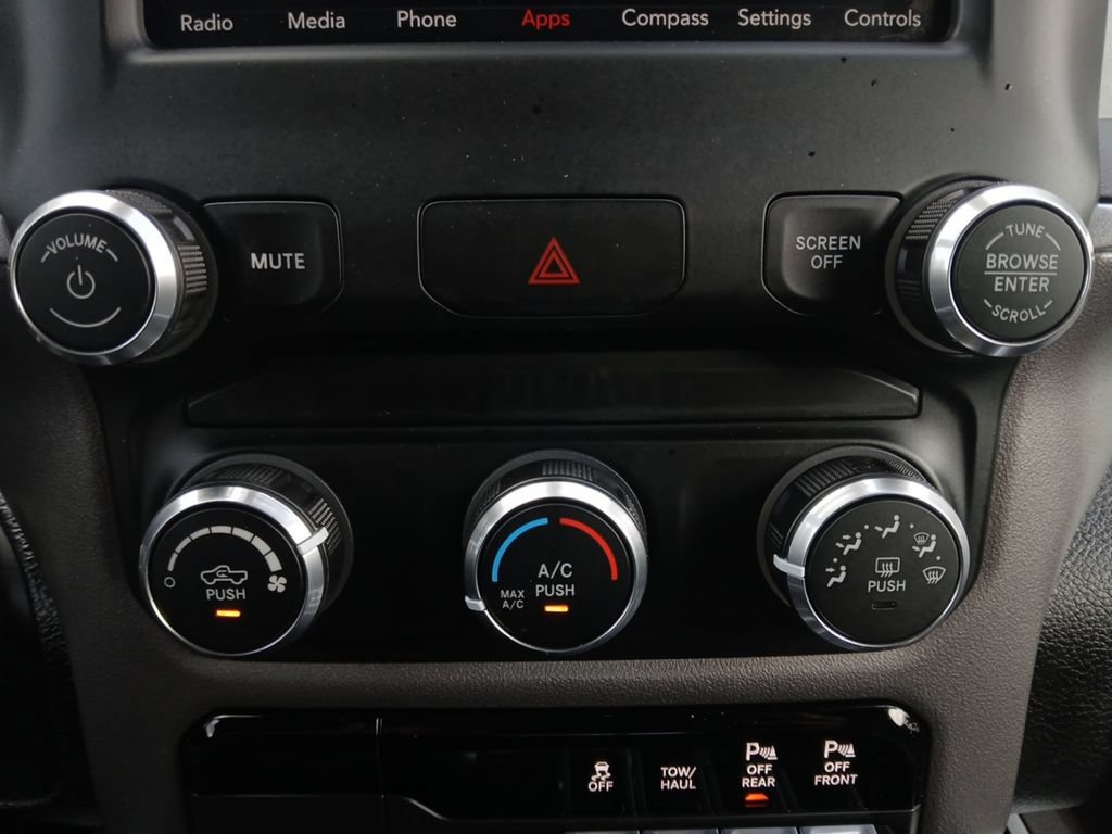 Used 2021 RAM 1500 Lone Star RWD image 4