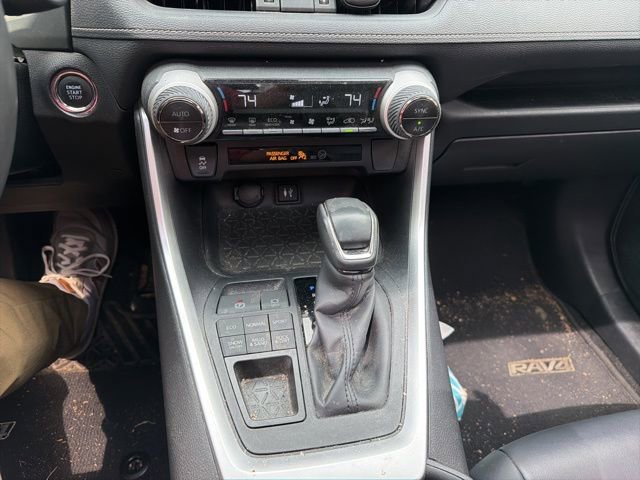 Used 2019 Toyota RAV4 XLE Premium image 13