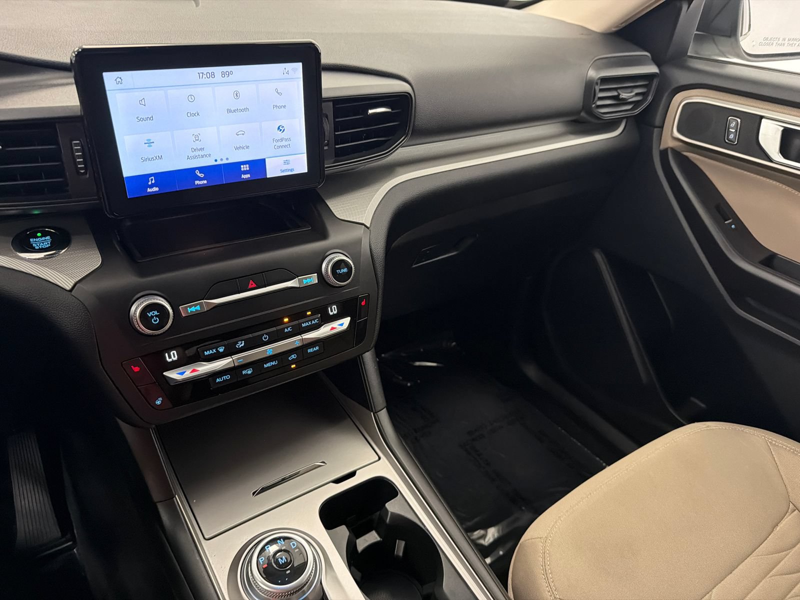 Used 2020 Ford Explorer XLT w/ Comfort Package AWD/4WD image 23