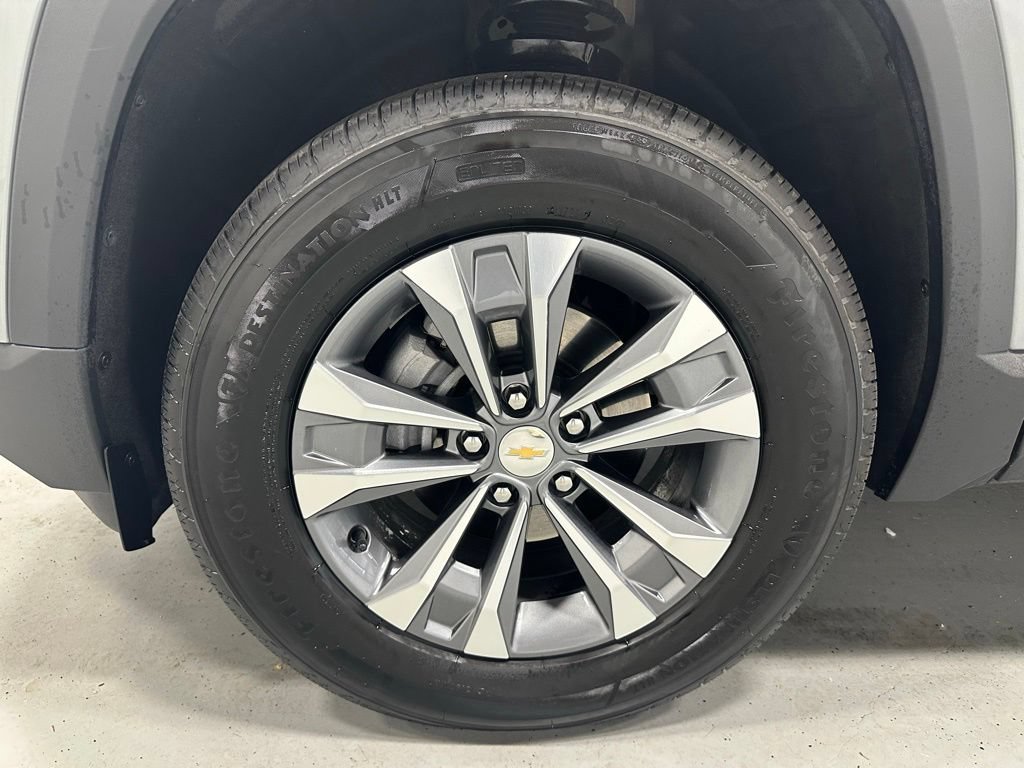 Used 2026 Chevrolet Equinox LT FWD image 57