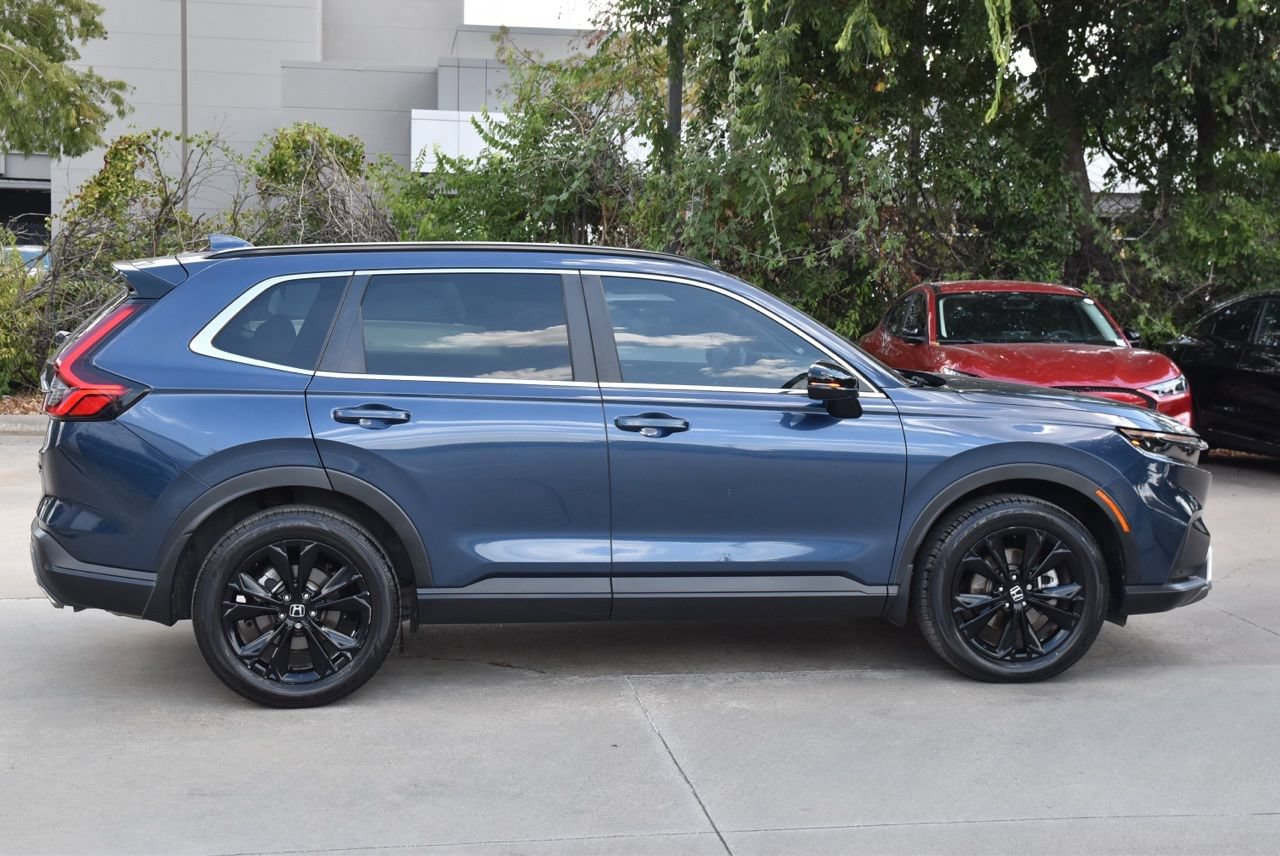 Used 2024 Honda CR-V Sport Touring image 6