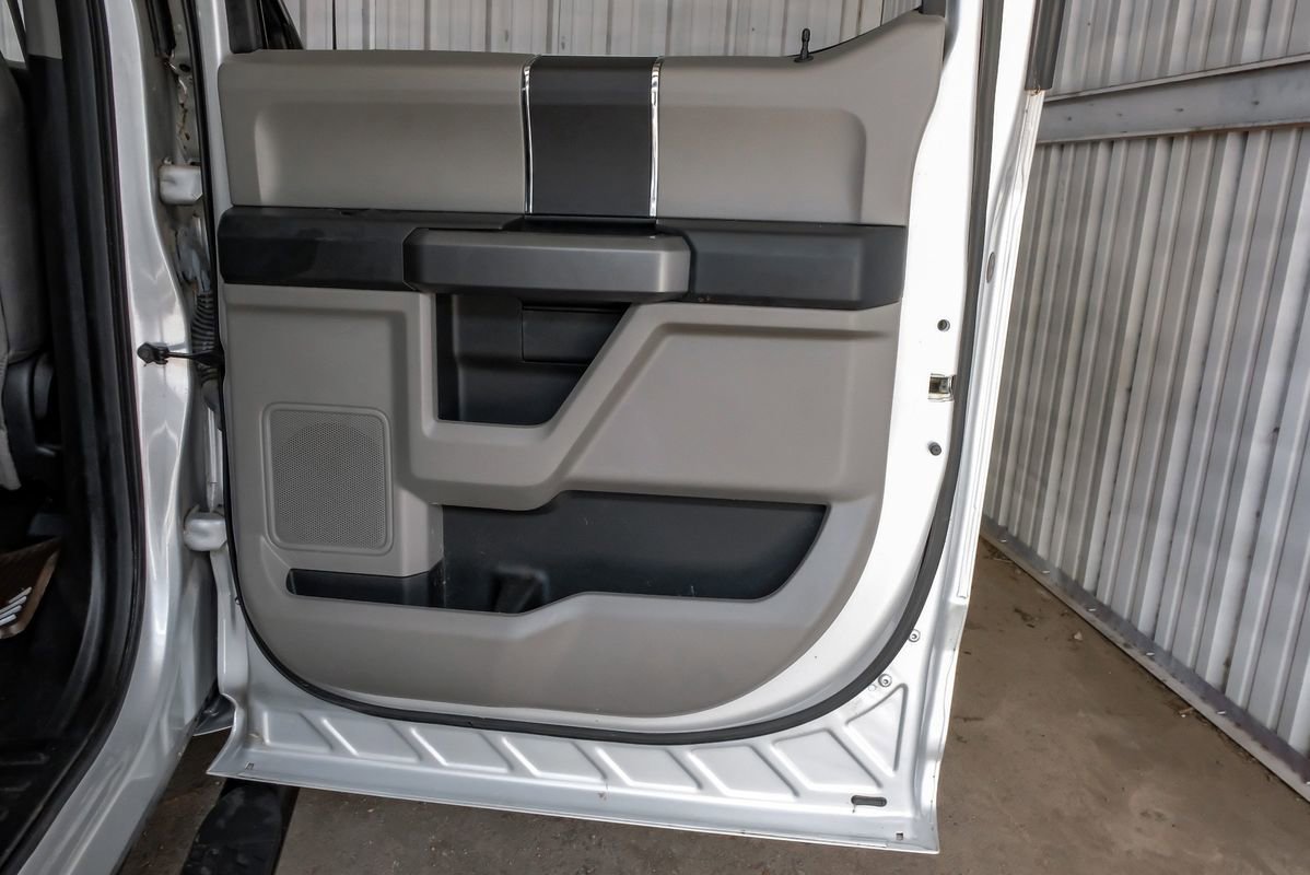 Used 2016 Ford F150 XLT RWD image 46