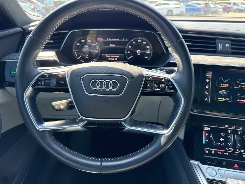 Used 2020 Audi e-tron Prestige w/ Prestige Package image 11