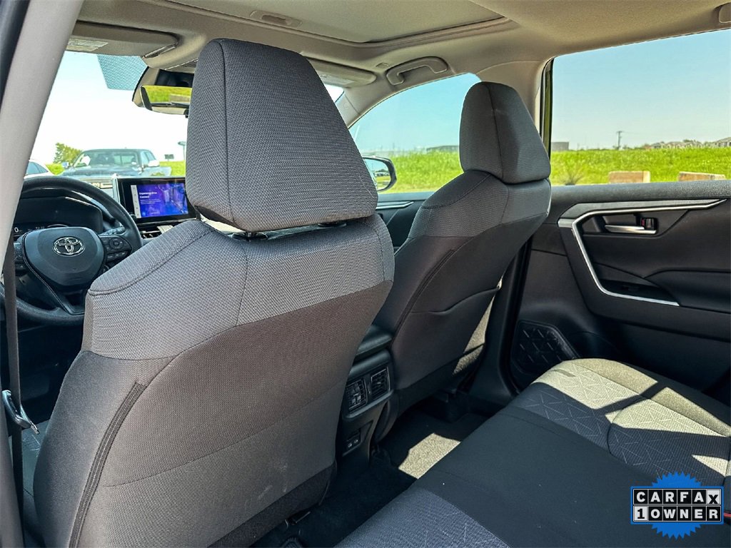 Used 2025 Toyota RAV4 XLE image 17