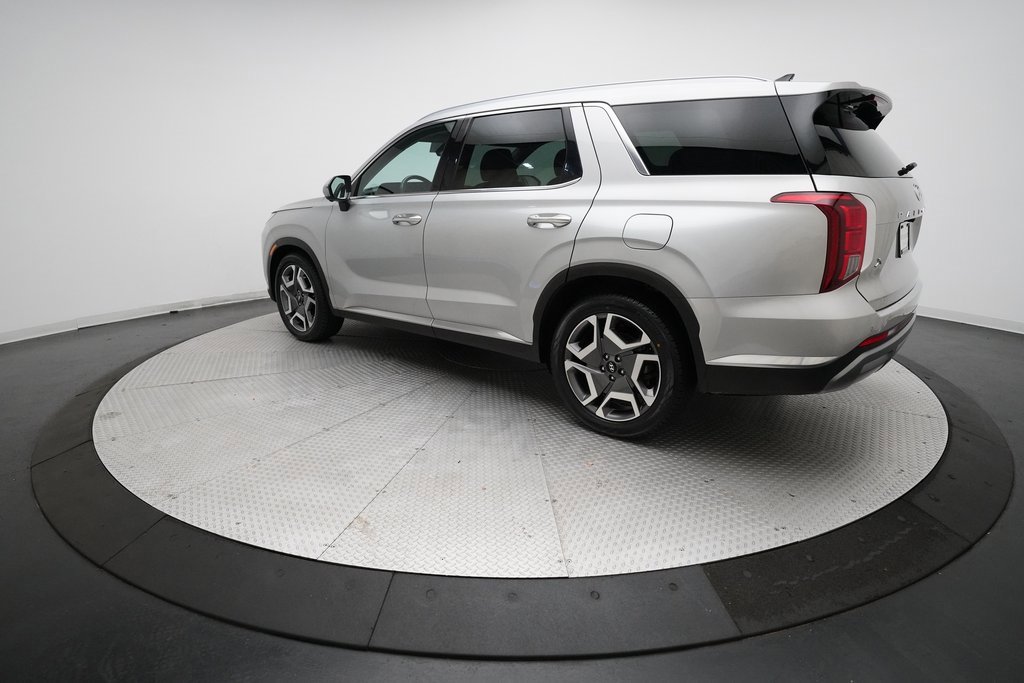 Used 2024 Hyundai Palisade Limited image 12