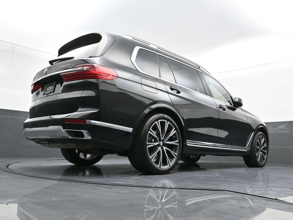 Used 2022 BMW X7 xDrive40i w/ Cold Weather Package image 28