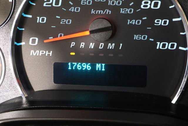 Used 2024 Chevrolet Express 2500 w/ Driver Convenience Package RWD image 24