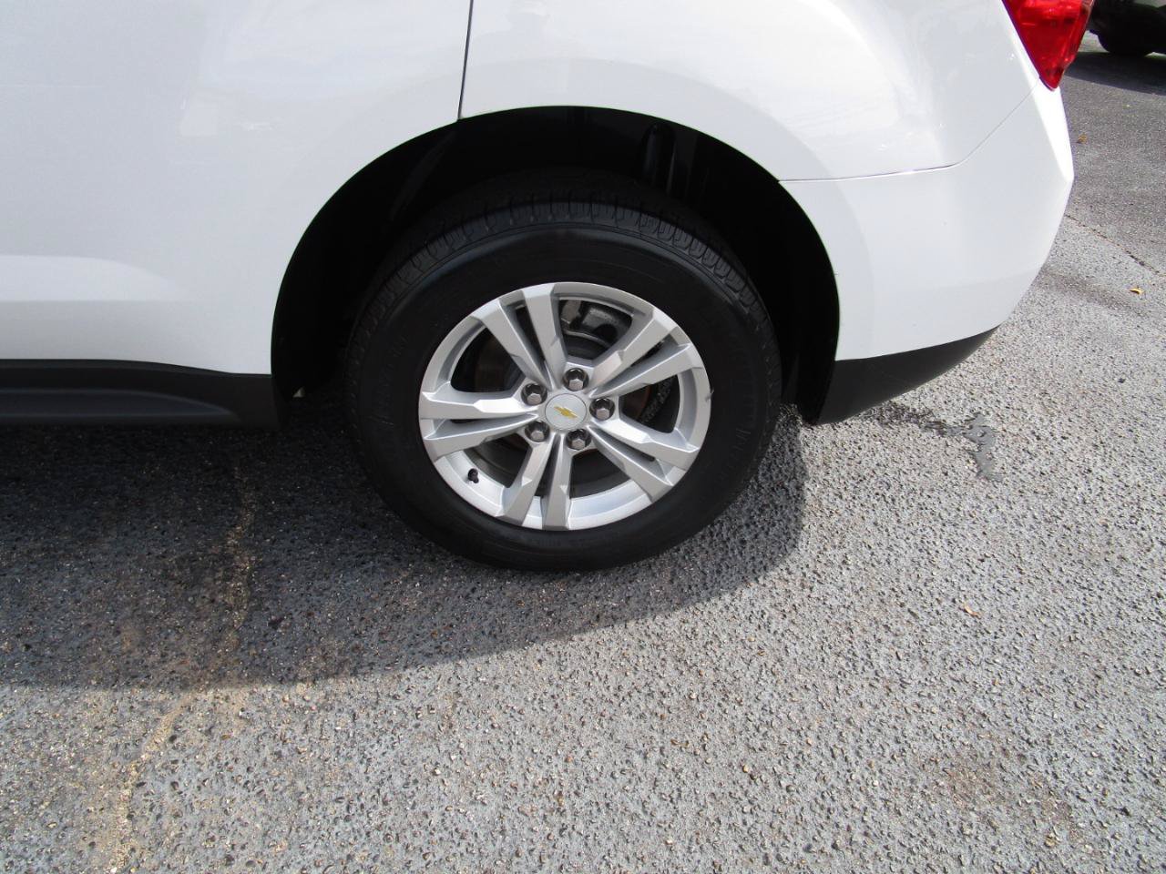 Used 2013 Chevrolet Equinox LT FWD image 21