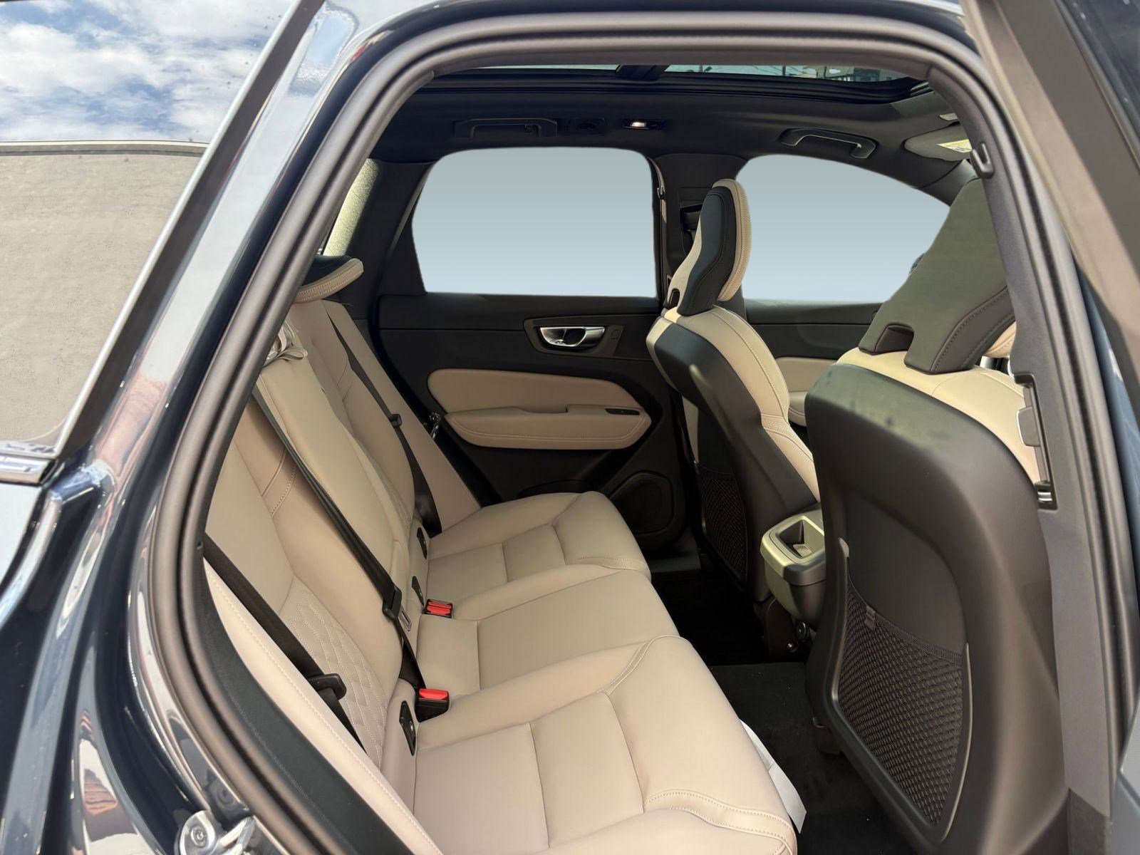 New 2026 Volvo XC60 B5 Plus w/ Protection Package Premier image 25