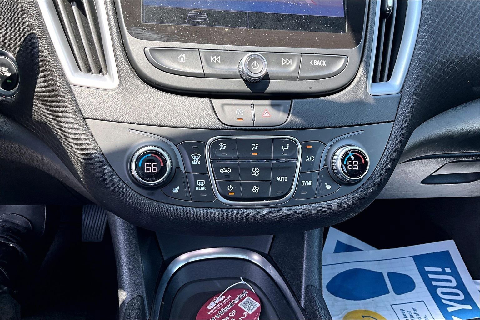 Used 2025 Chevrolet Malibu LT FWD image 15