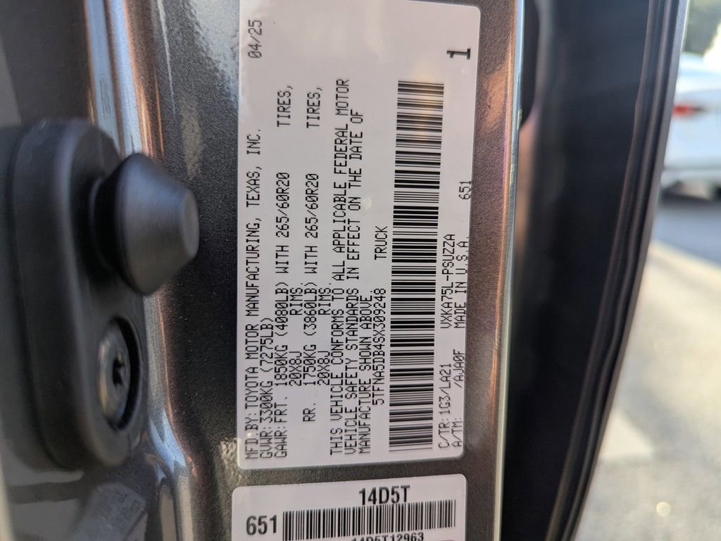 Used 2025 Toyota Tundra Platinum image 36