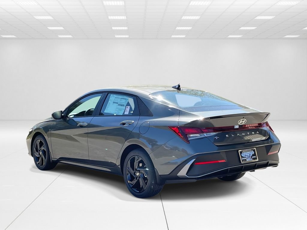 New 2026 Hyundai Elantra Sport image 4