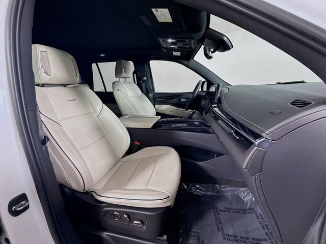 Used 2022 Cadillac Escalade Sport w/ Touring Package RWD image 31