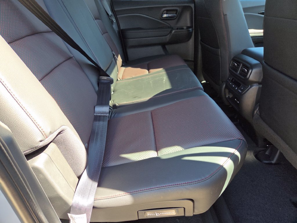 New 2026 Honda Ridgeline Black Edition image 29