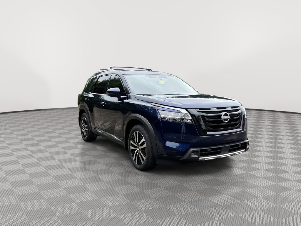 Certified 2024 Nissan Pathfinder Platinum AWD/4WD image 3