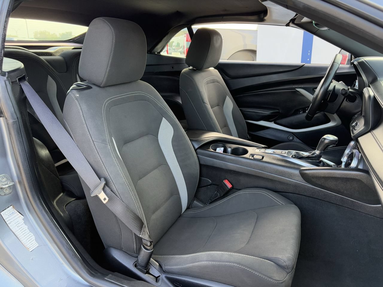 Used 2020 Chevrolet Camaro LT RWD image 27