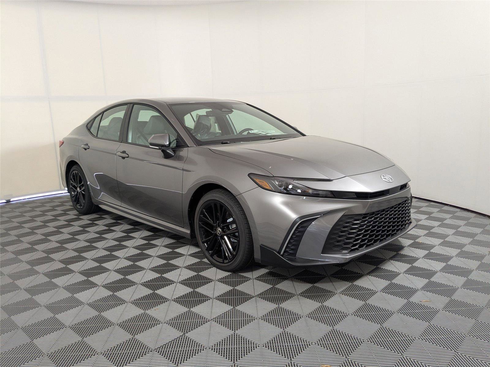 Used 2026 Toyota Camry SE w/ Multimedia Upgrade Package FWD image 20