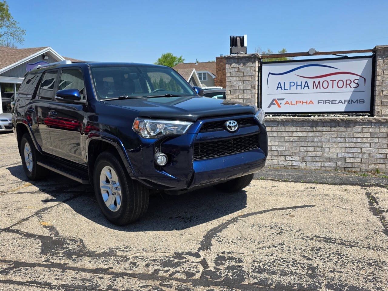 Used 2018 Toyota 4Runner SR5 Premium AWD/4WD image 1