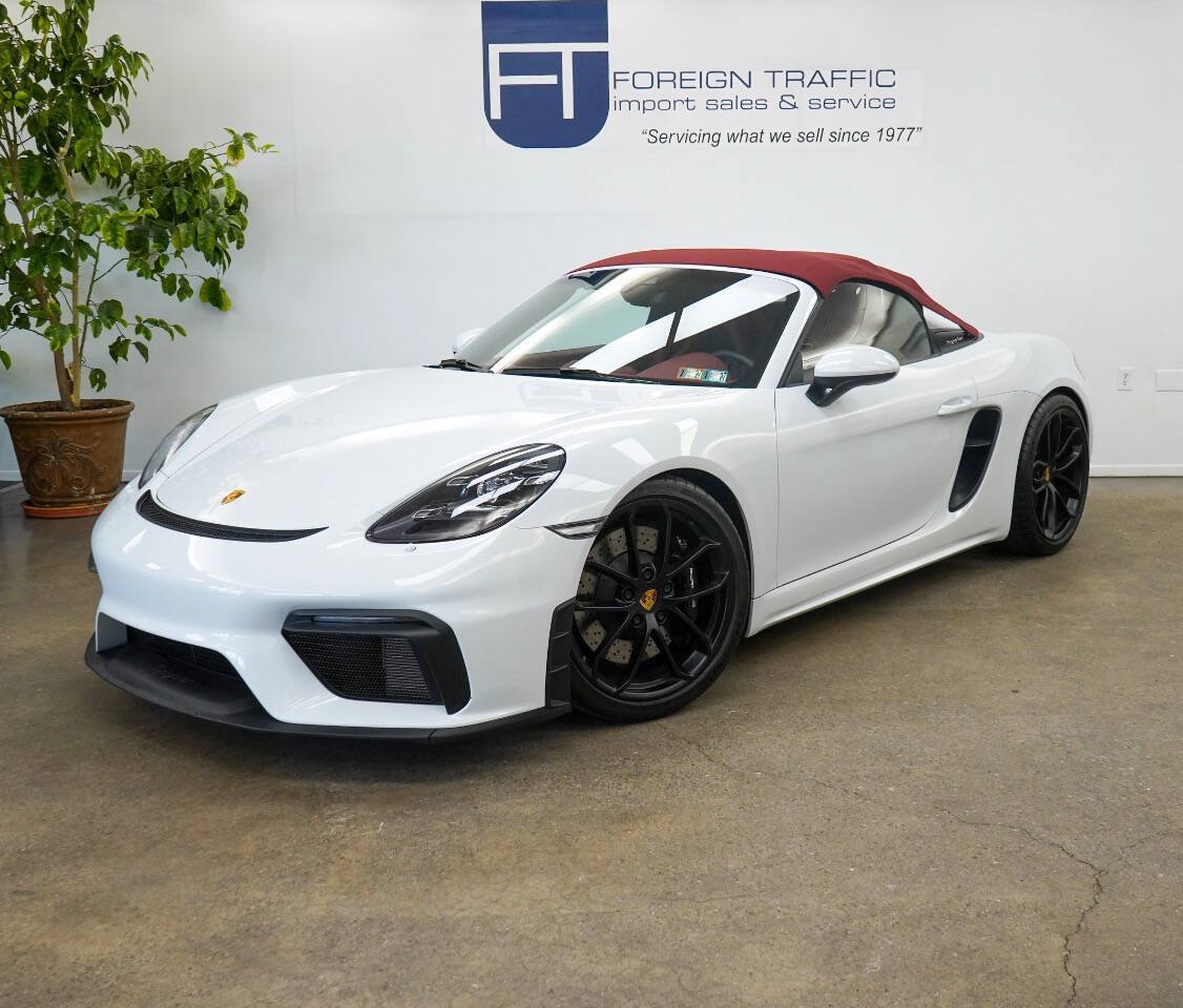 Used 2020 Porsche 718 Boxster Spyder RWD image 1