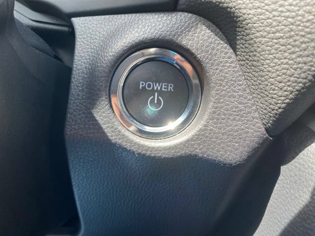 Certified 2025 Toyota RAV4 XLE AWD/4WD image 9