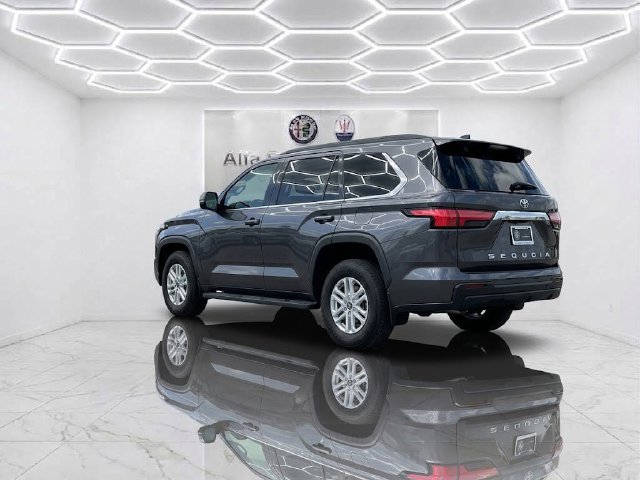 Used 2025 Toyota Sequoia SR5 AWD/4WD image 6