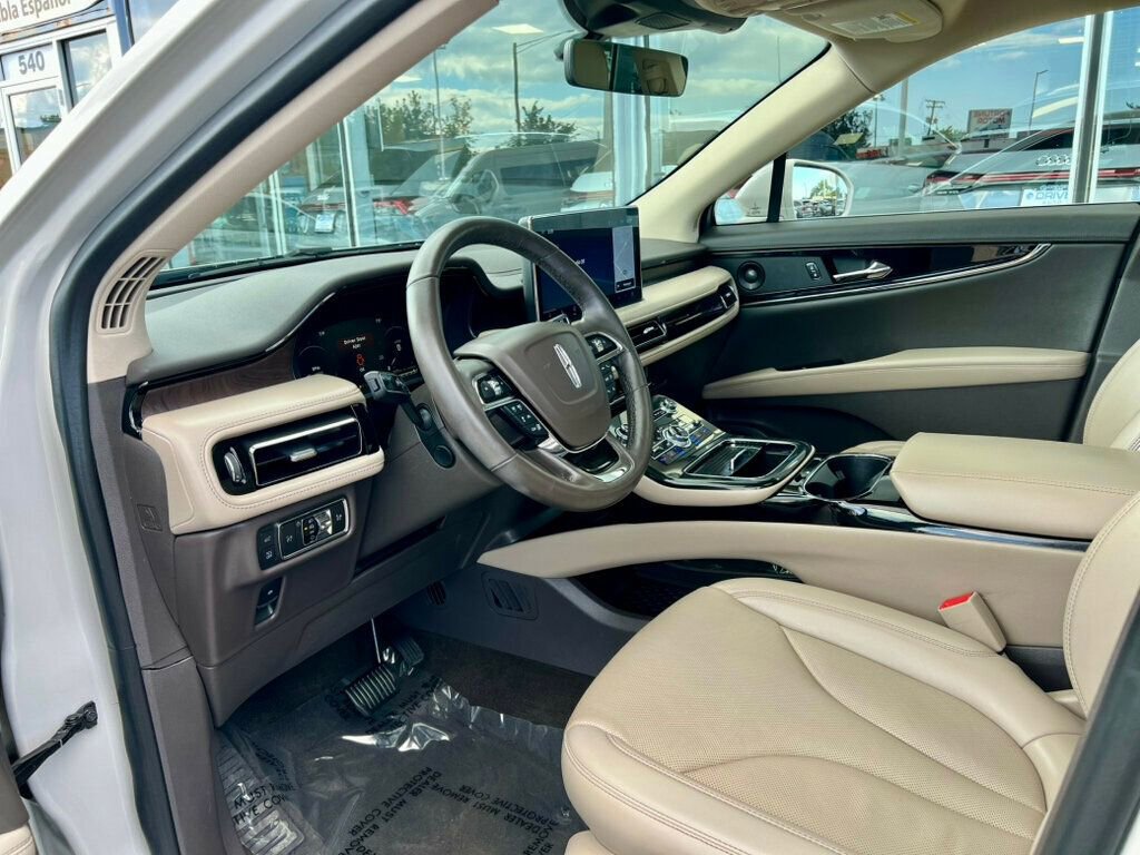 Used 2022 Lincoln Nautilus Reserve w/ Equipment Group 201A image 11