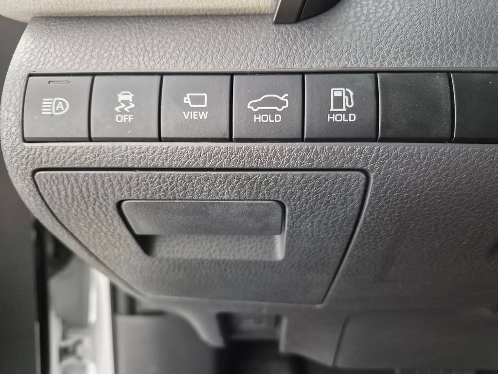 Used 2021 Toyota Camry XLE w/ Navigation Upgrade Package FWD image 12