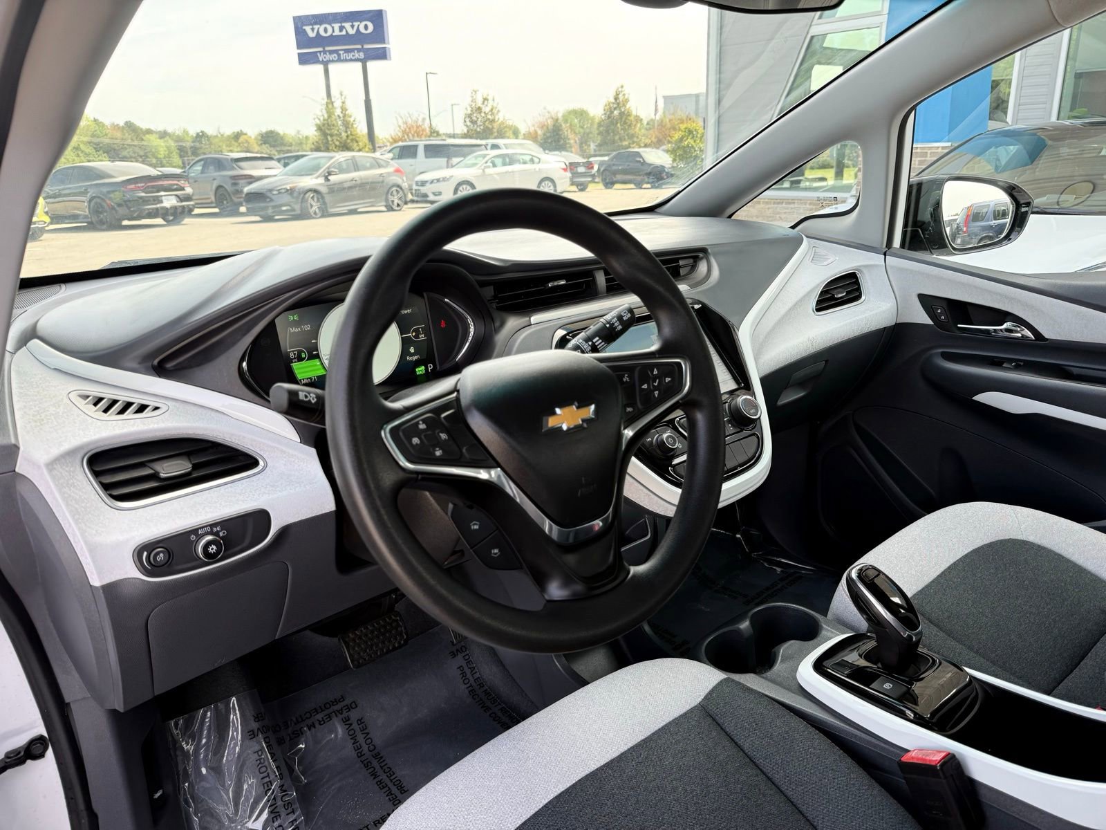 Used 2018 Chevrolet Bolt LT FWD image 15