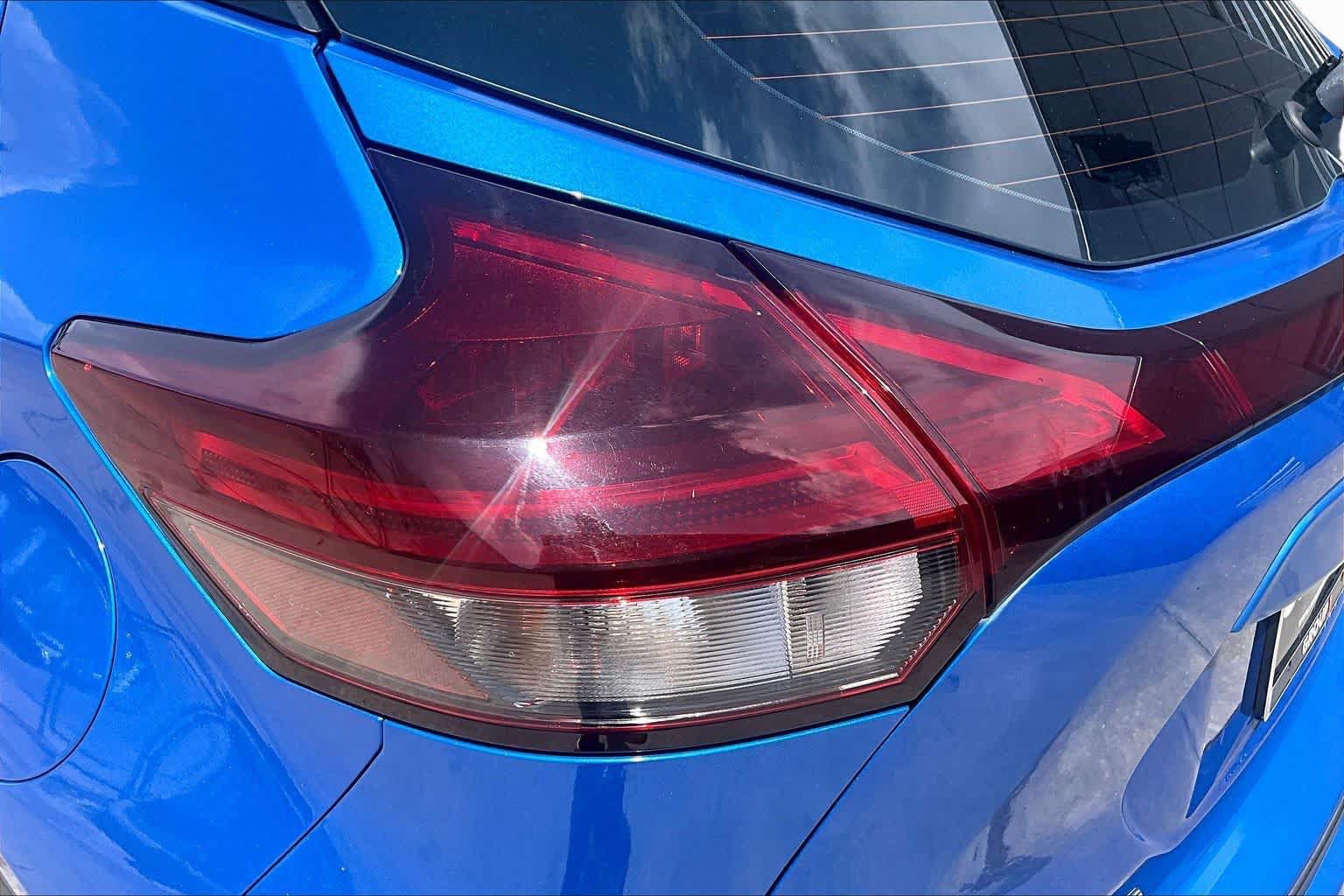 Used 2022 Nissan Kicks S FWD image 29
