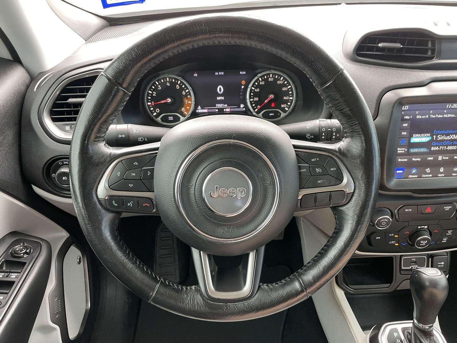 Used 2018 Jeep Renegade Limited w/ UConnect 8.4 Nav Group FWD image 16