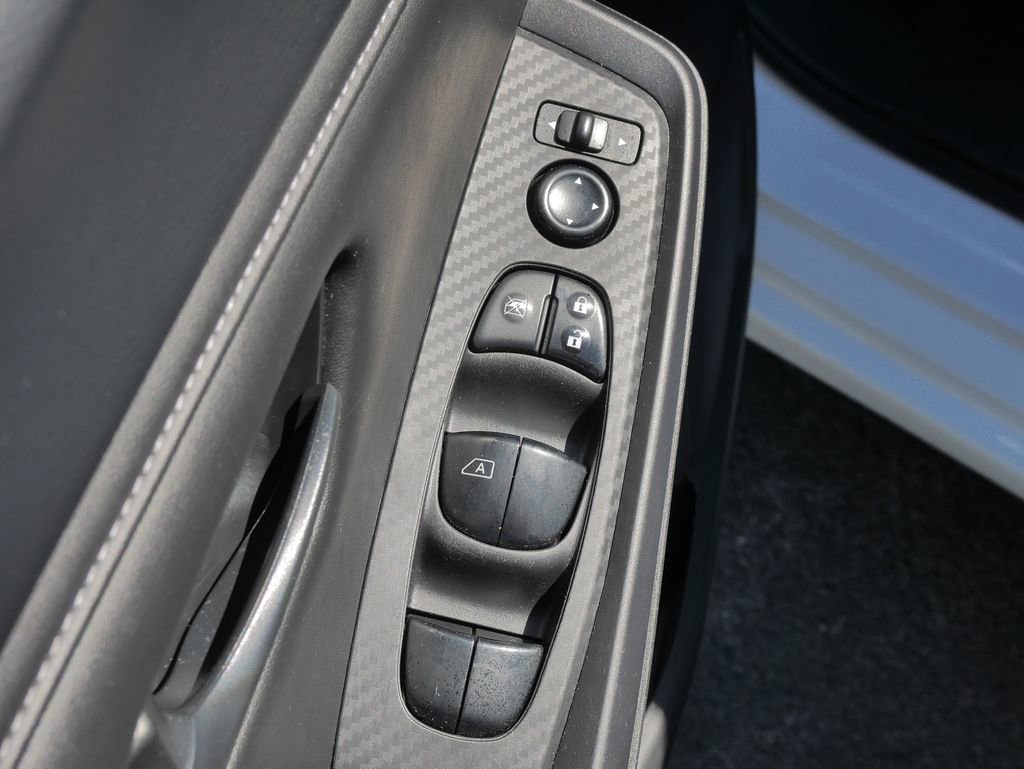 Used 2024 Nissan Sentra S FWD image 19