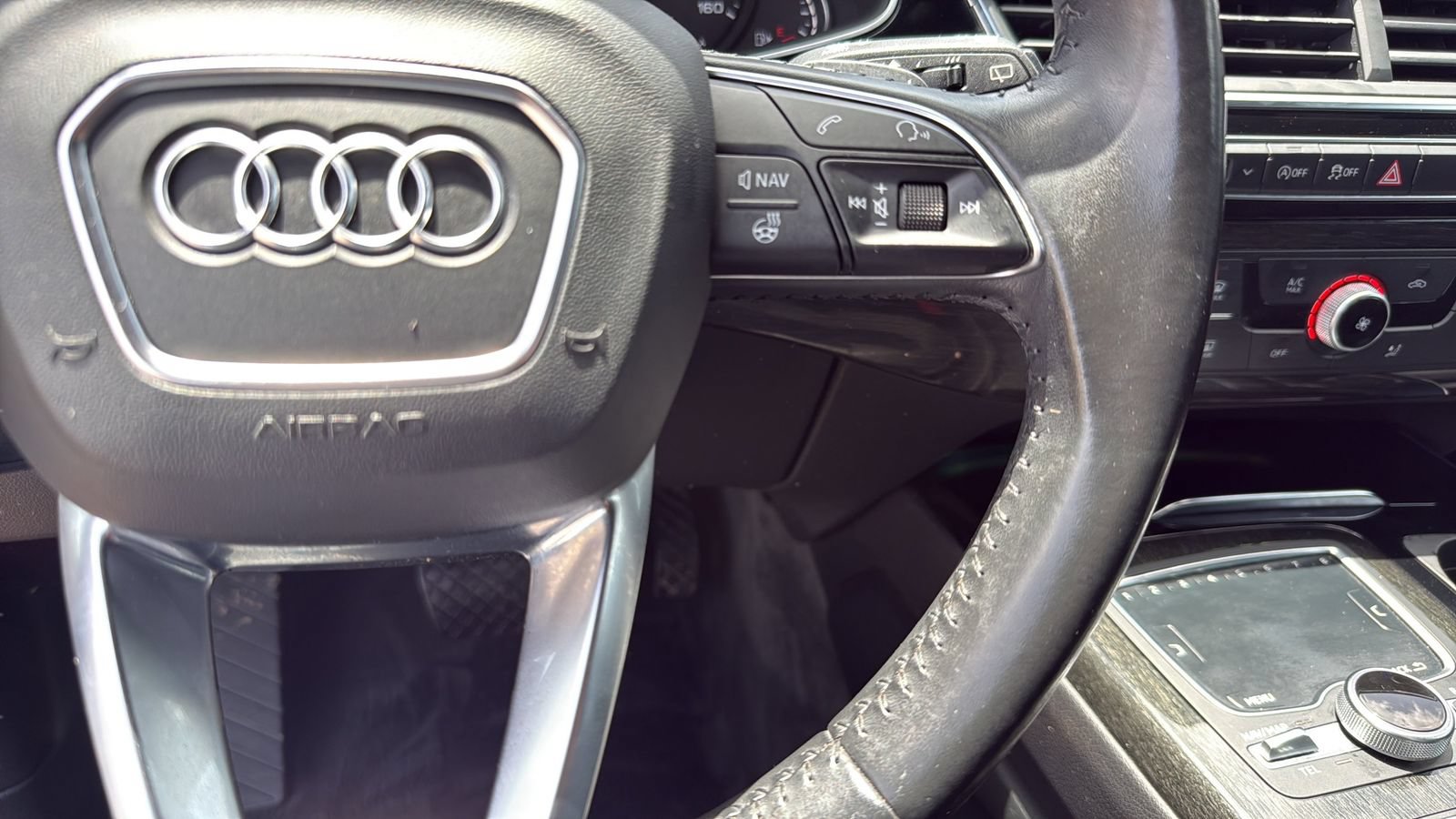 Used 2018 Audi Q7 3.0T Premium Plus w/ Premium Plus Package AWD/4WD image 15