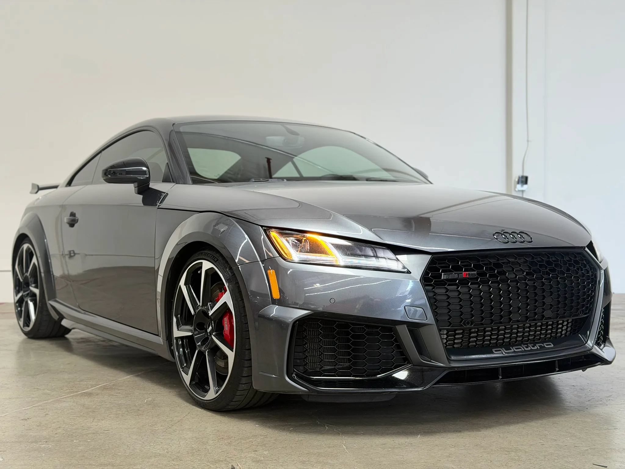 Used 2019 Audi TT RS w/ Technology Package AWD/4WD image 3