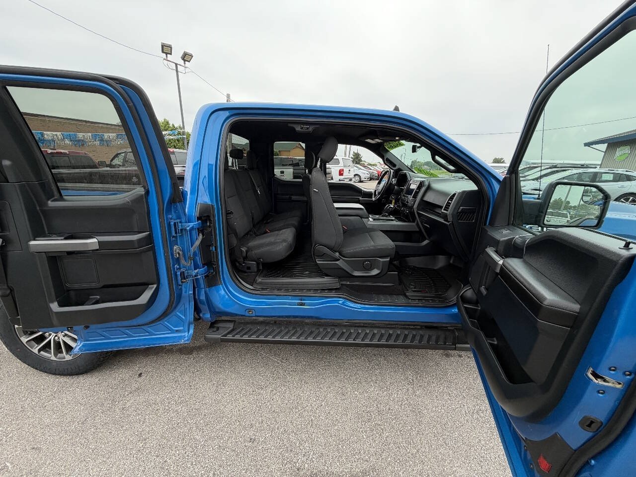 Used 2019 Ford F150 XLT w/ Equipment Group 301A Mid AWD/4WD image 16