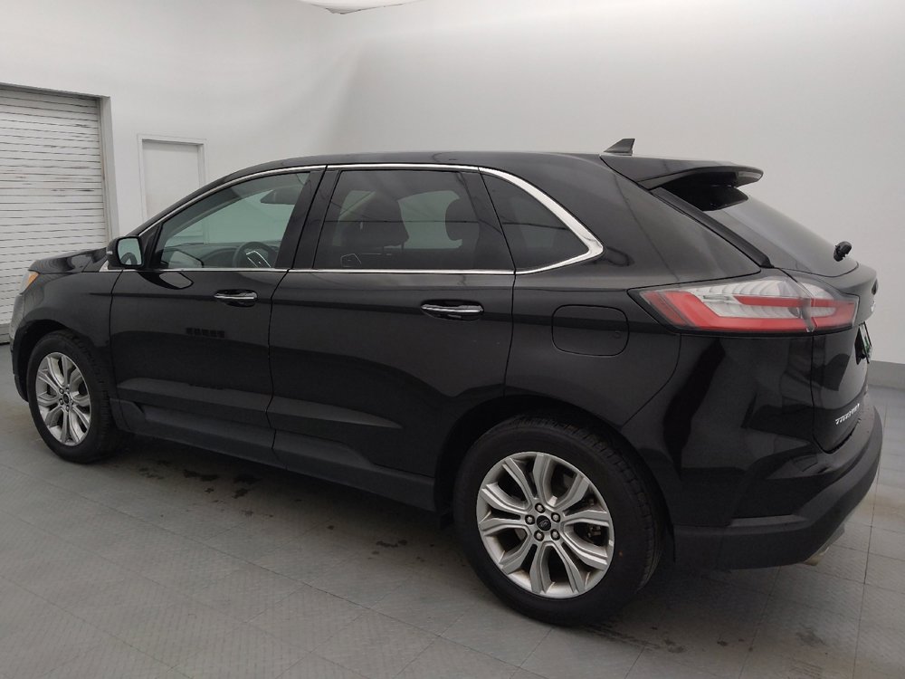 Used 2024 Ford Edge Titanium image 3